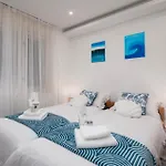 3 Bedroom Stunning In Appartement Pula