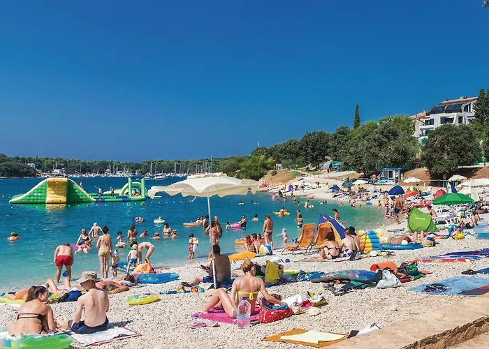 Apartman Amazing In With Wifi Pula